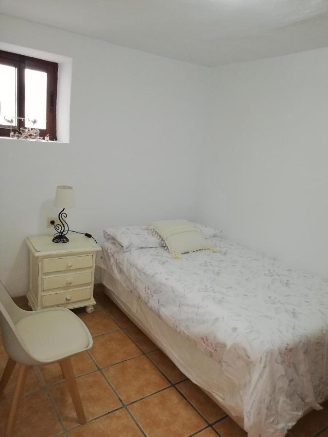 La Buganvilla De Juana Y Antonio Casares Exterior foto